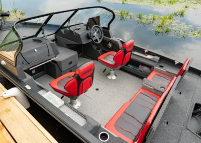 Finval 575 Casting Pro Interior